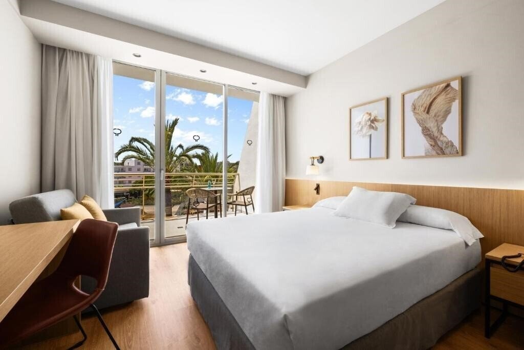 Фото Protur Sa Coma Playa Hotel & SPA 4*