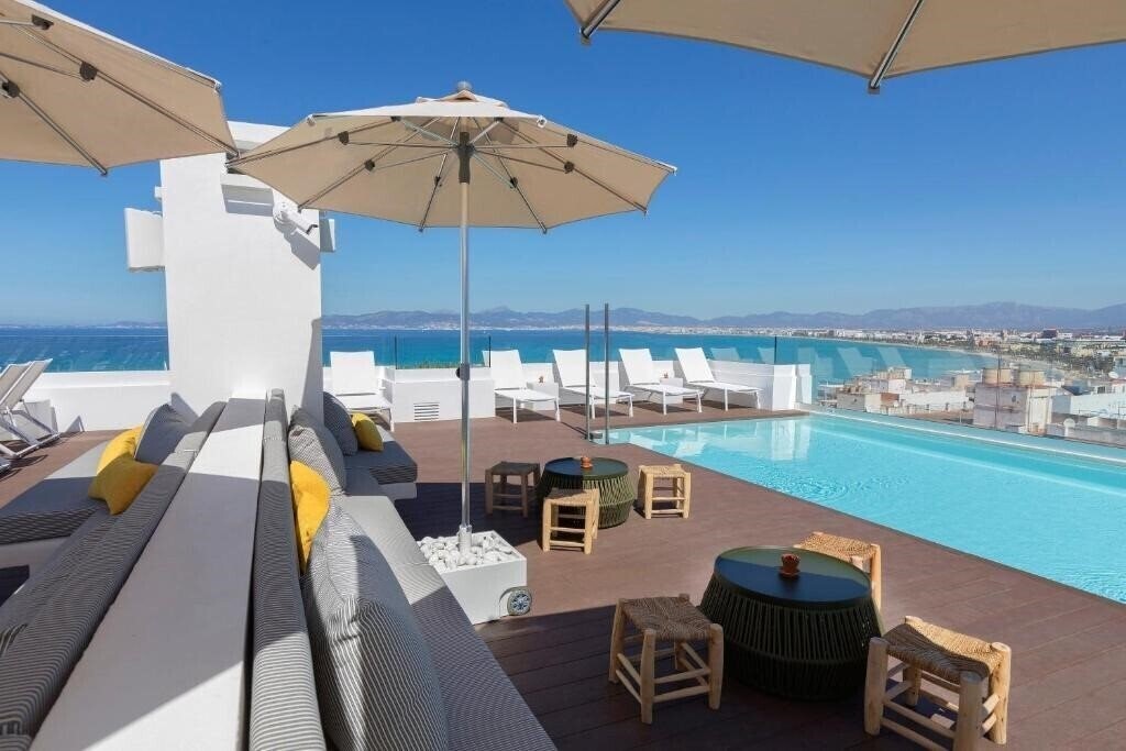 Отель Whala!Fun 3*