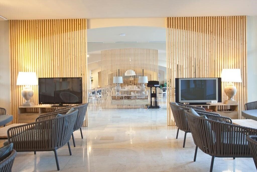 Изображение Bahia De Pollensa Aparthotel 3*