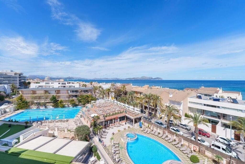 Отель Hotel & SPA Ferrer Janeiro 4*