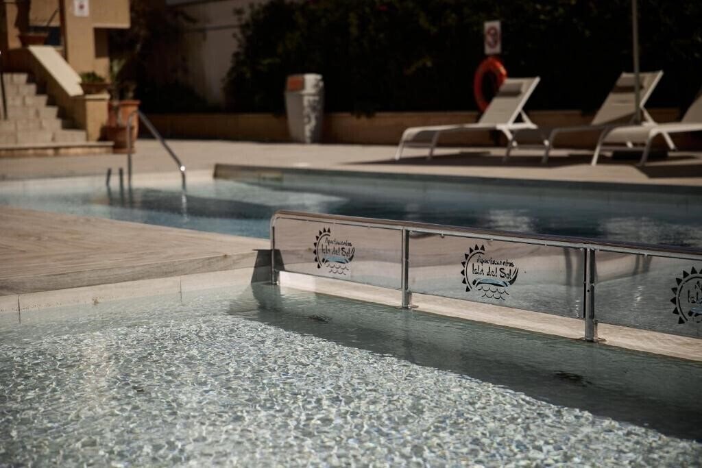 Картинка Isla Del Sol 2*