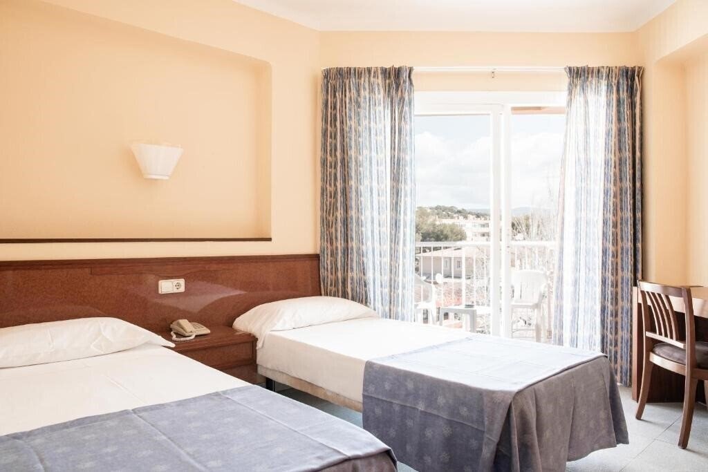 Картинка Golf Beach 2*