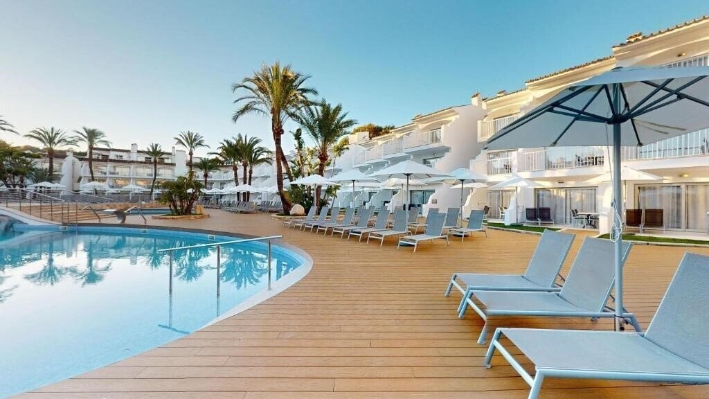 Отель Playas Ca'S Saboners 3*