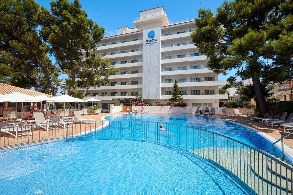 Отель Grupotel Montecarlo 3*