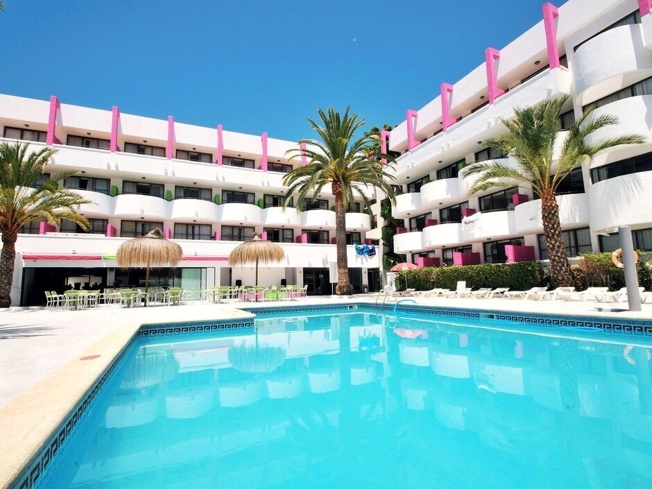 Отель Apartamentos Lively Mallorca 2*