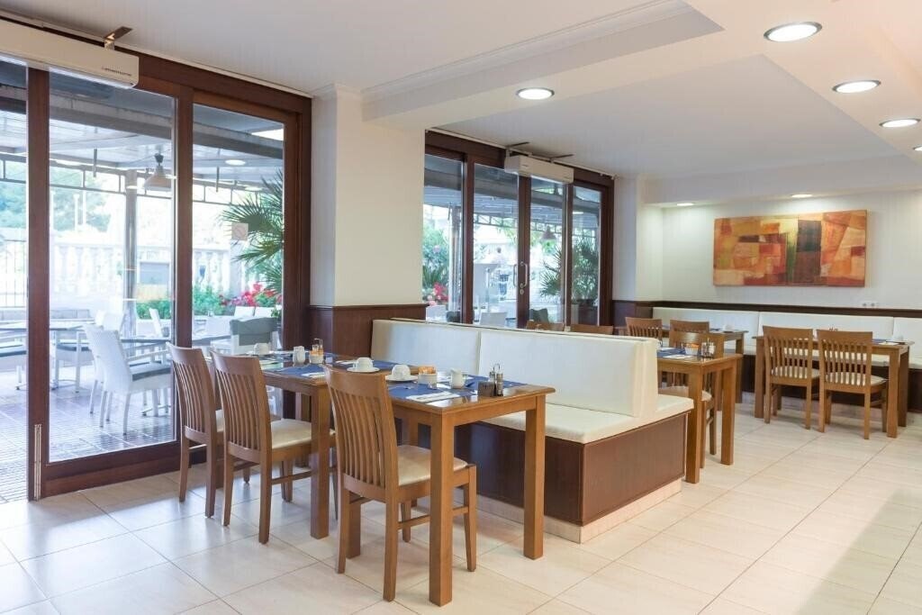 Картинка Apartamentos Siesta I 2*