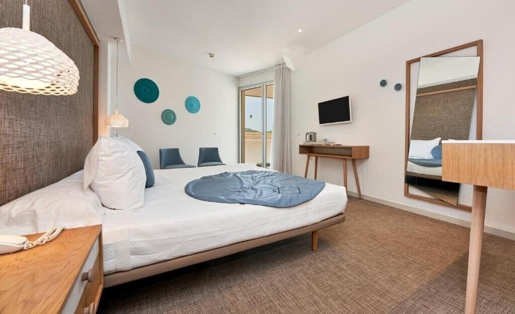 Фото Serrano Mar Azul 4*