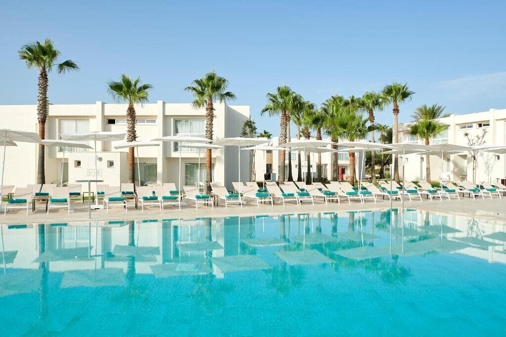 Отель Iberostar Cala Domingos 4*