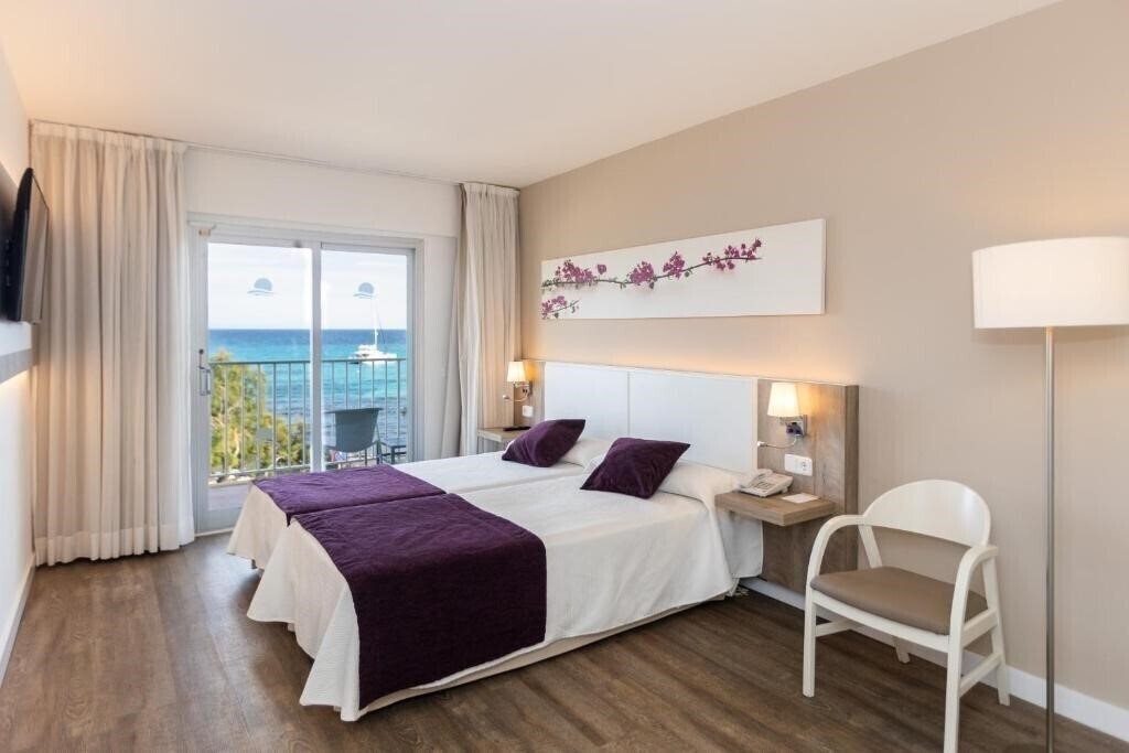 Отель Hotel Brisa Marina 4*