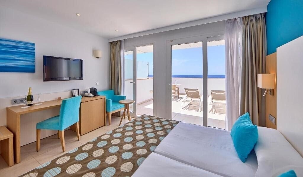 Картинка Universal Hotel Marques 4*