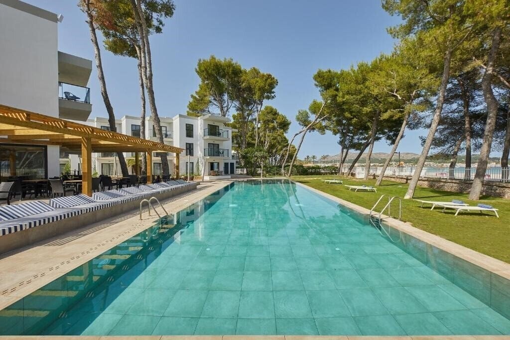 Отель Sofia Alcudia Beach 4*