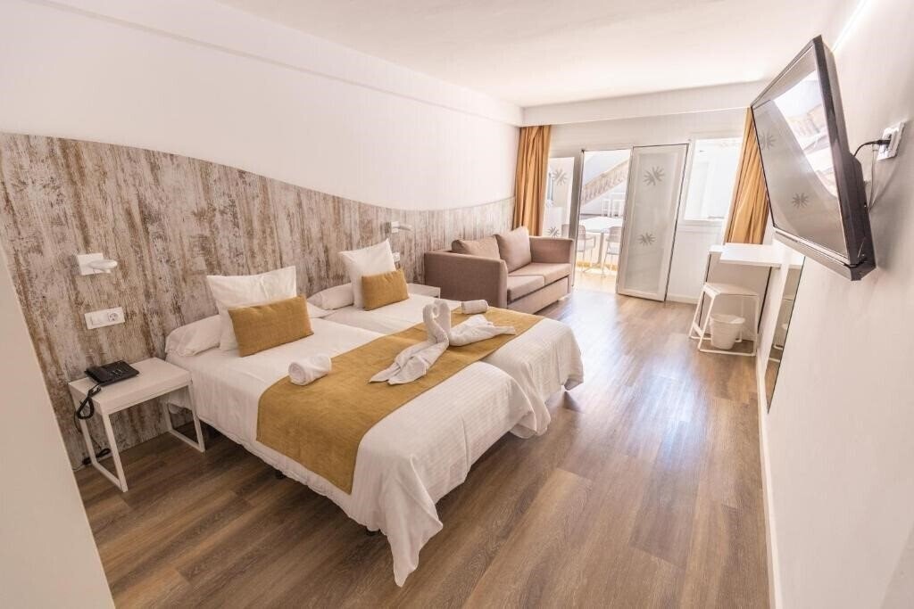 Изображение R2 Bahia Cala Ratjada Design 4*