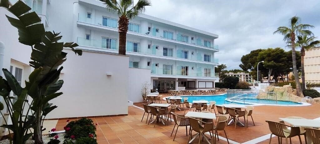 Фото Capricho 4*