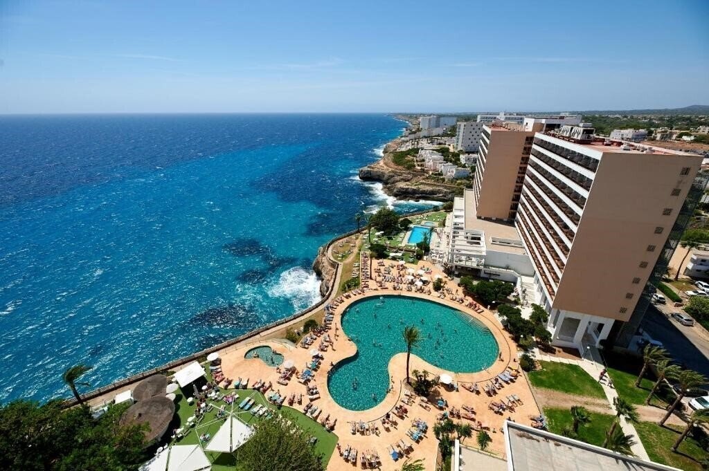 Отель Alua Calas De Mallorca Resort (ex. Sol) 4*