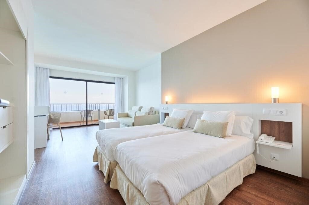 Фотография Alua Calas De Mallorca Resort (ex. Sol) 4*