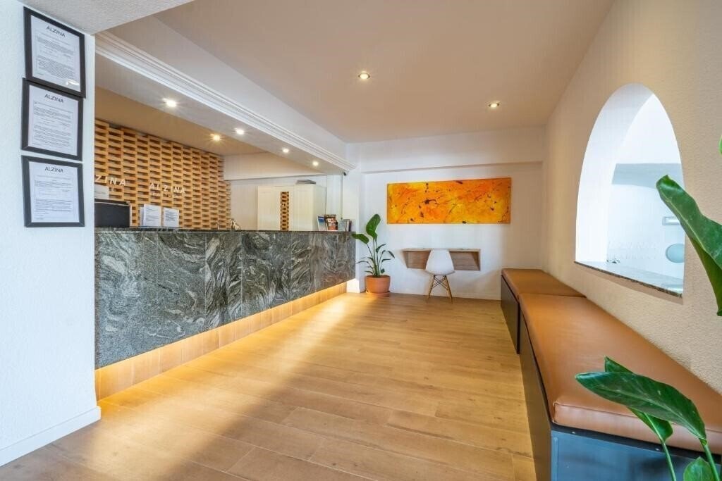Фотография Hostal Alcina 1*
