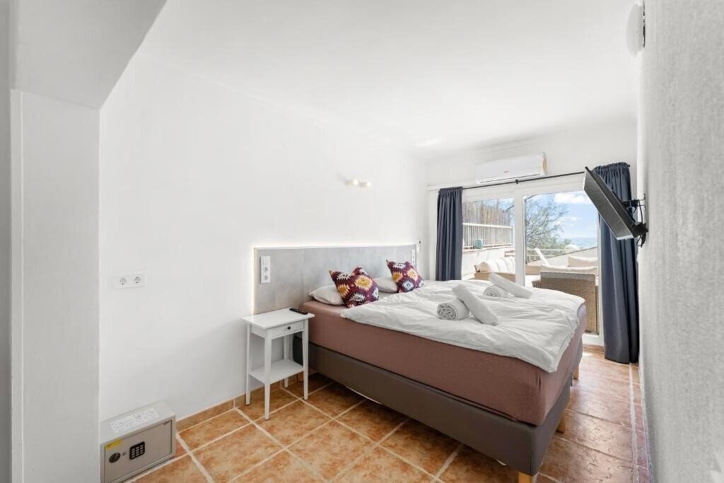 Фотография Amena Mar 1*