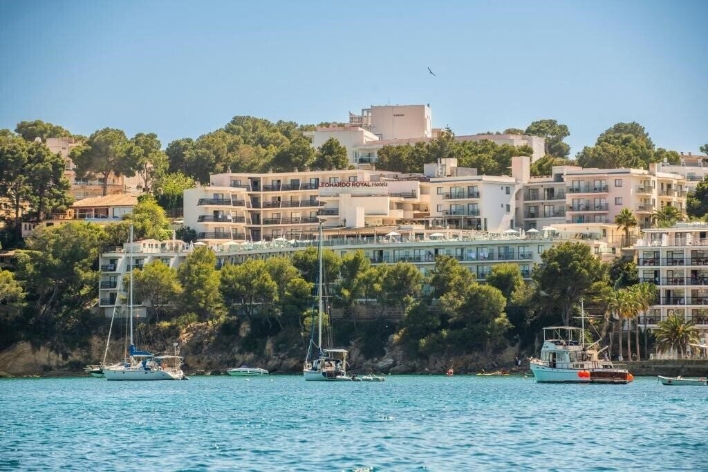 Отель Leonardo Royal HTL Mallorca Palmanova Bay 4*