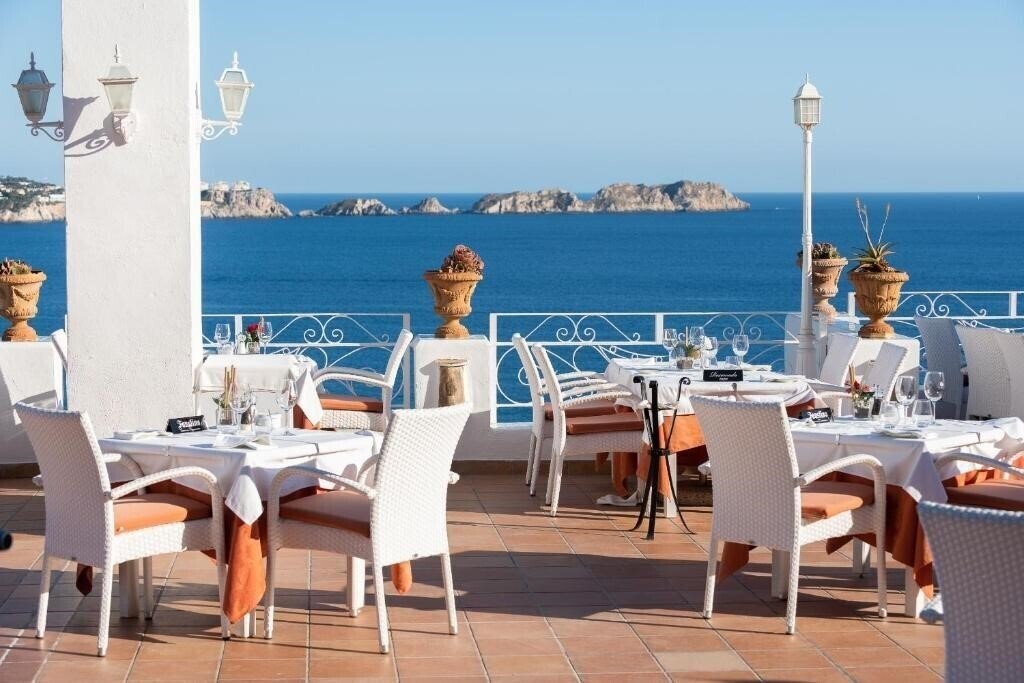 Картинка Aldea 2 Cala Fornells 4*