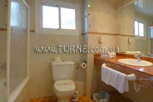 Изображение Roc Oberoy 4*