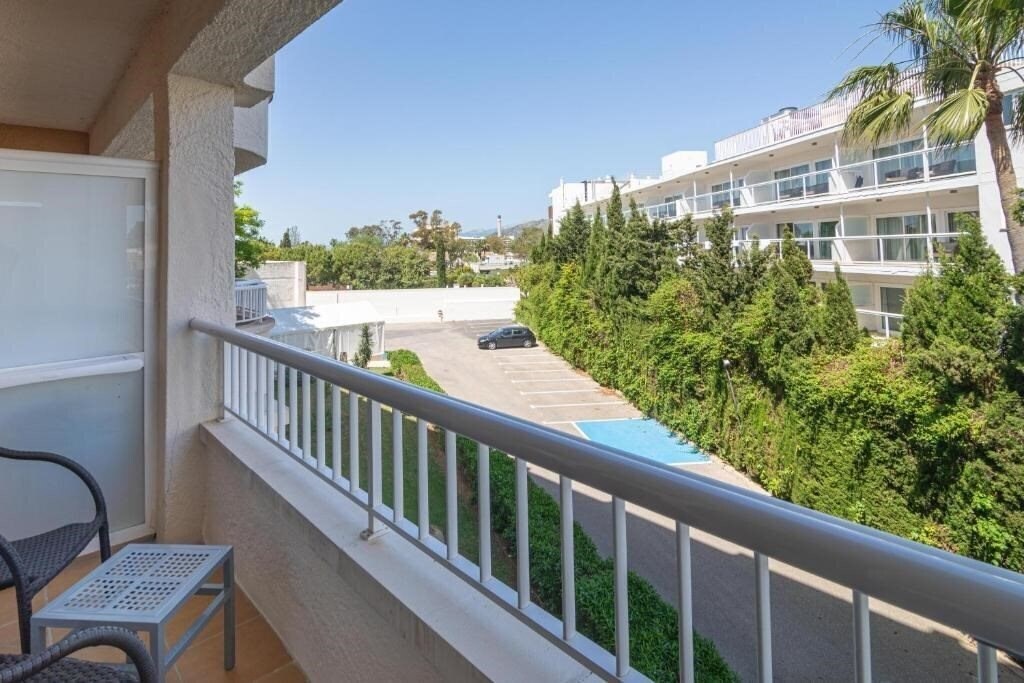 Отель JS Alcudi-Mar Hotel 4*