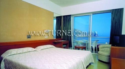 Фото S'Entrador Playa 4*