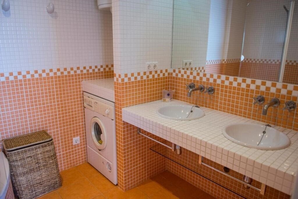 Фотография Hamilton Court 2 Keys апартаменты