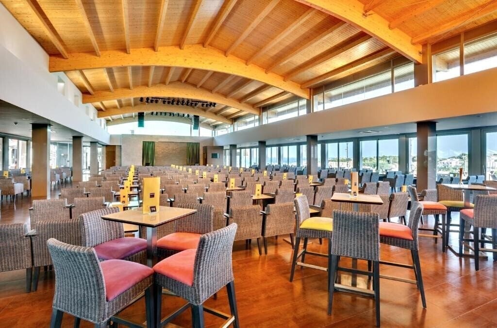 Картинка Occidental Menorca 4*