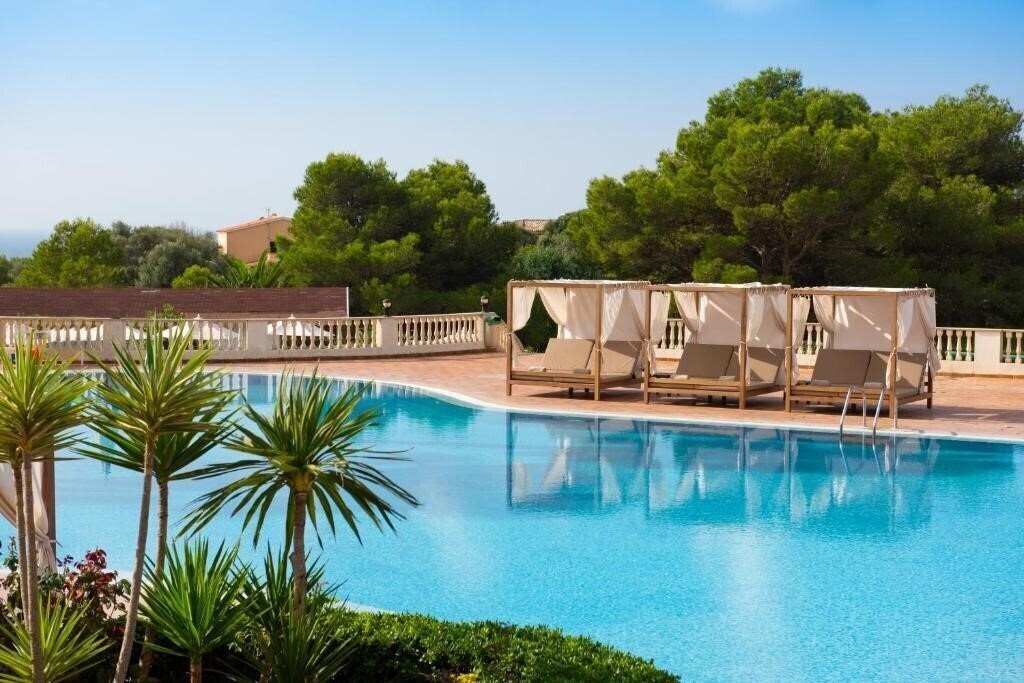 Отель Valentin Son Bou 4*