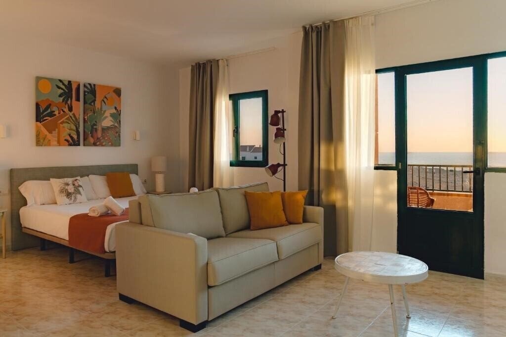 Отель Cabo De Banos 3*