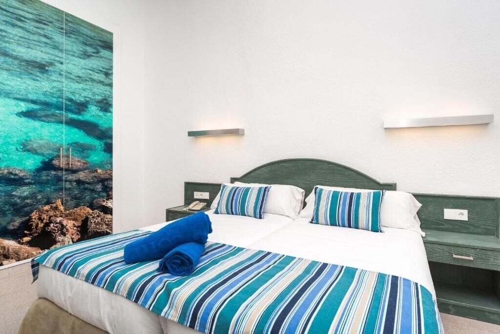 Фото Globales Cala'N Blanes 3*