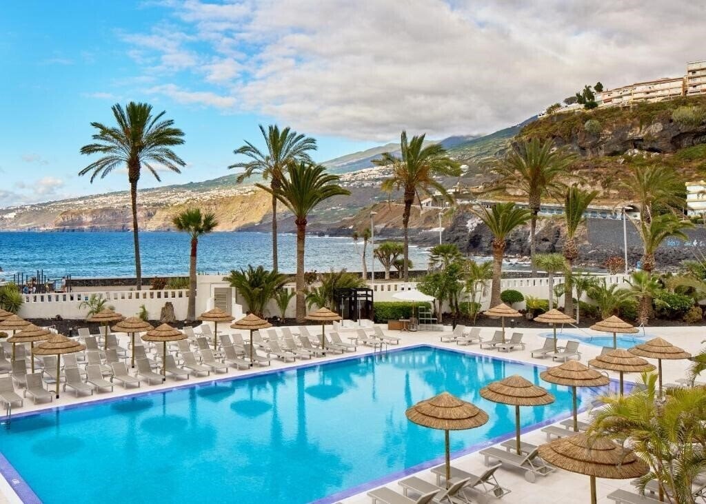 Отель Sol Costa Atlantis 4*