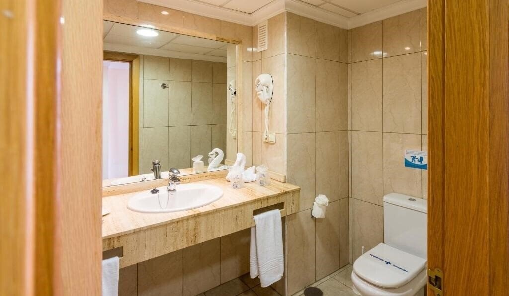 Фотография Interpalace Hotel 4*
