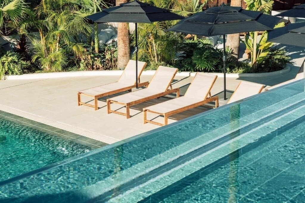 Отель Estefania Boutique Suites 4*
