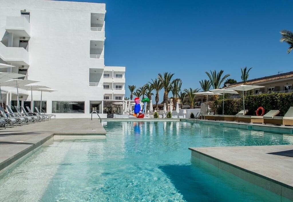 Отель BQ Sarah 3*