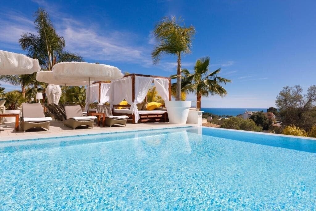 Отель Portals Hills Boutique 5*