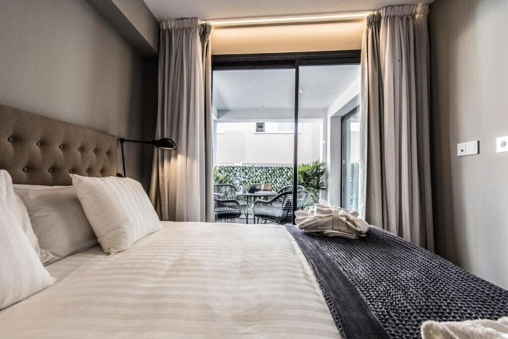 Картинка Aparthotel Terreno Studios 3*