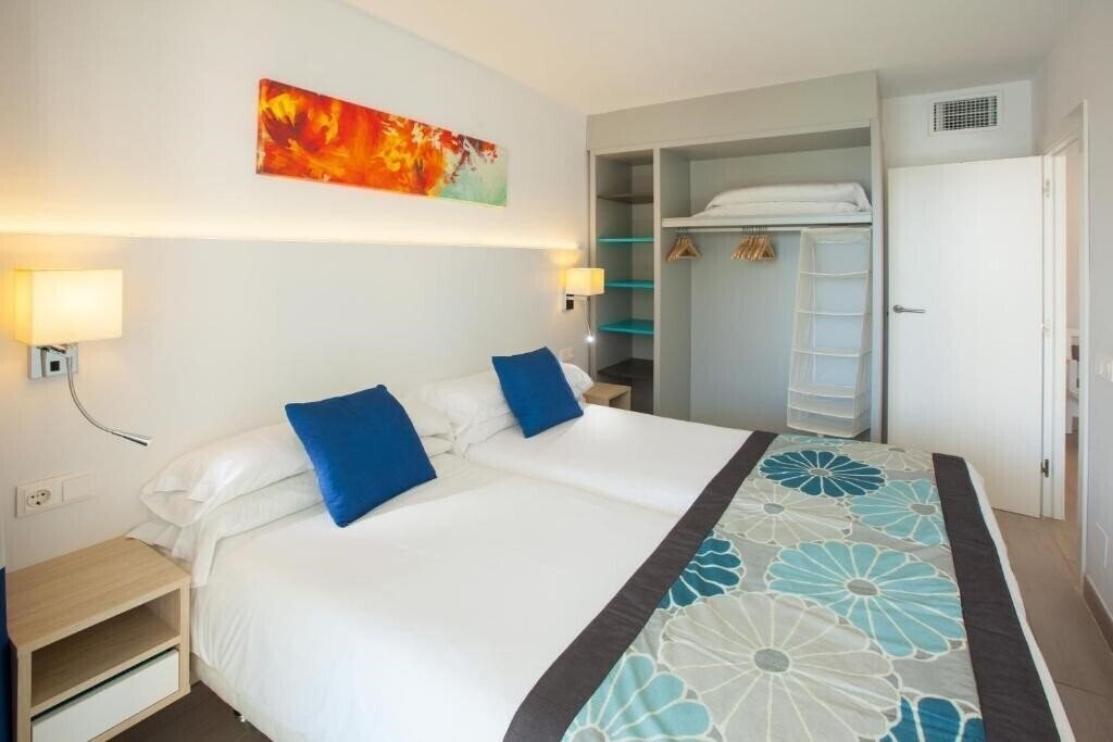 Картинка Grupotel Alcudia Suite 3*
