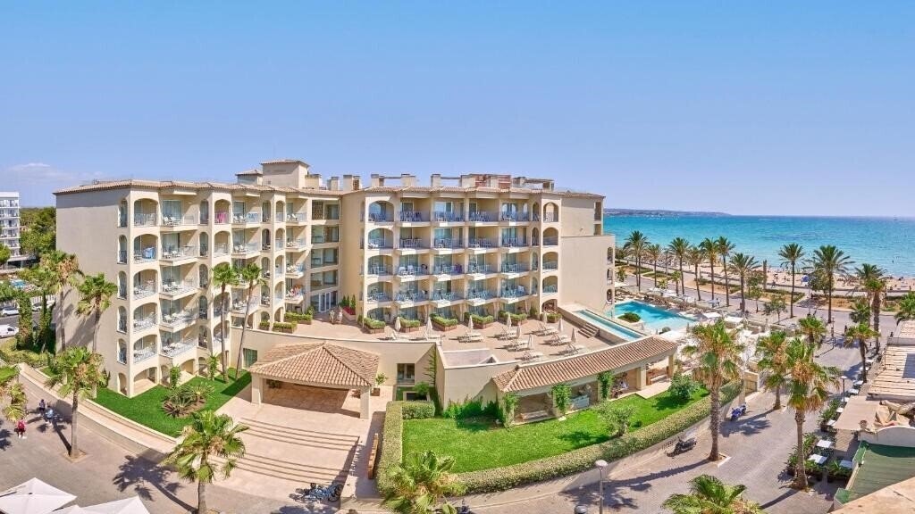 Отель Flamingo Hotel 3*