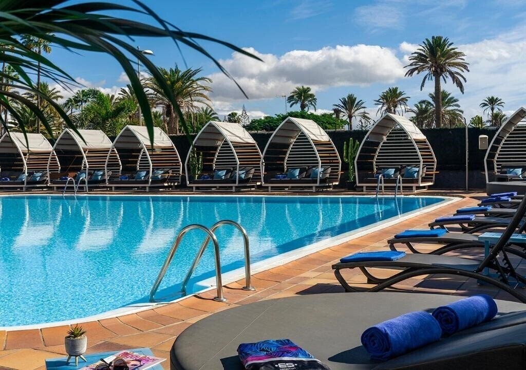Отель Axel Beach Maspalomas 3*