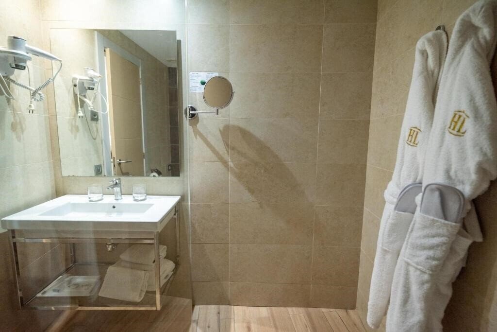 Изображение Suites Nardos 4*