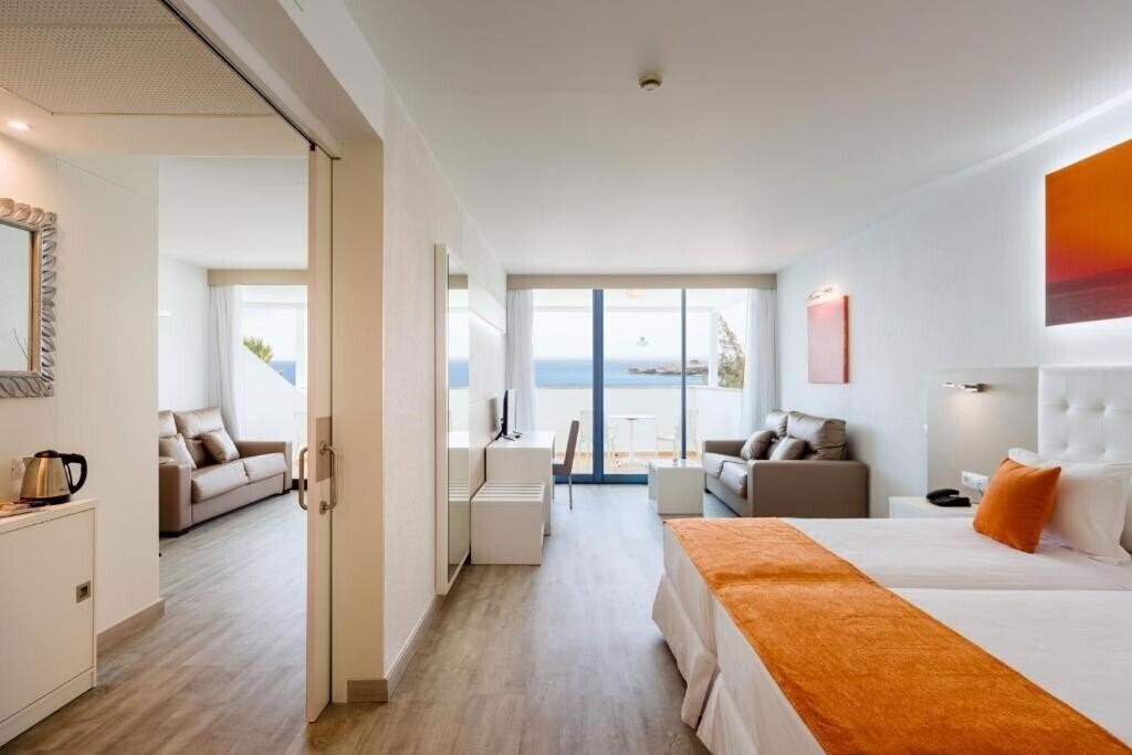 Фото Sandos Papagayo Beach Resort 4 * 4*