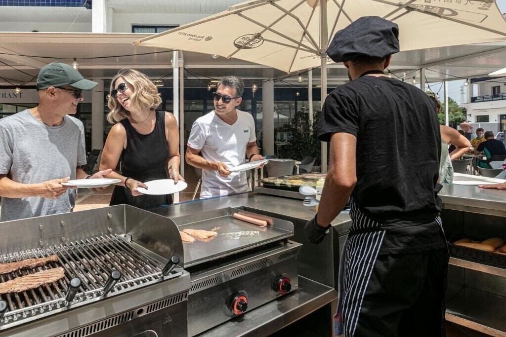 Изображение Pins Platja Apartamentos апартаменты