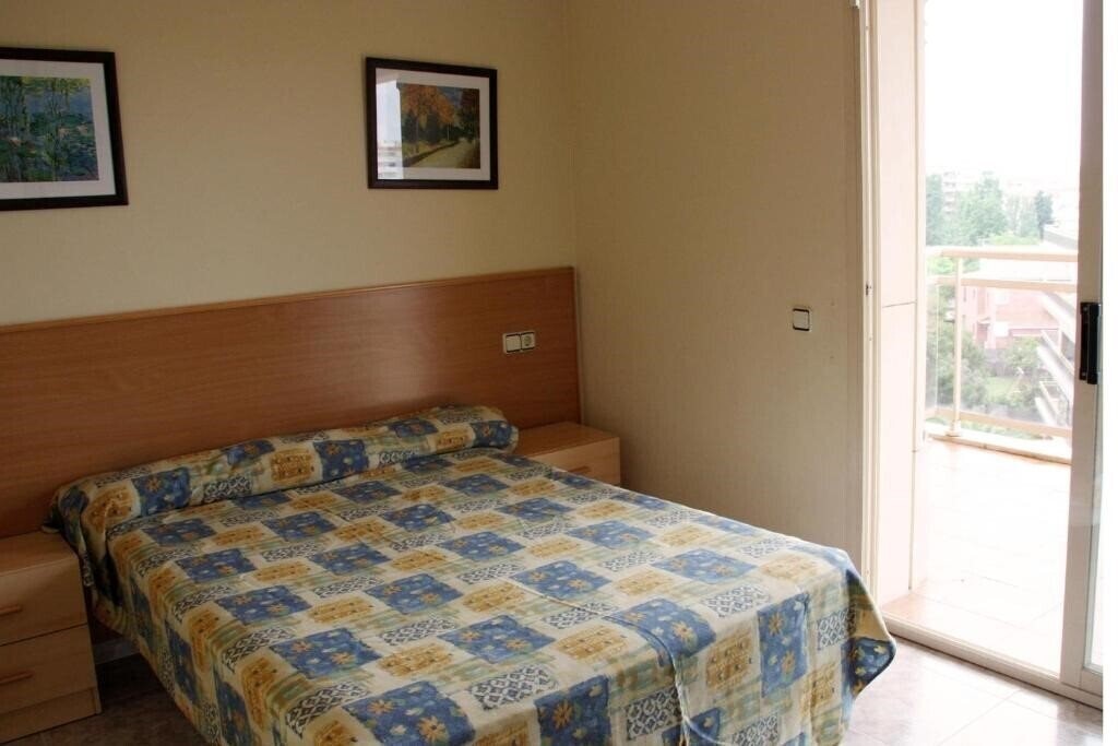 Картинка Apartamentos Imperial 3*