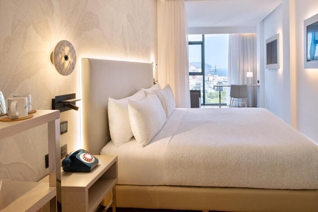 Отель Innside Tenerife Santa Cruz 4*