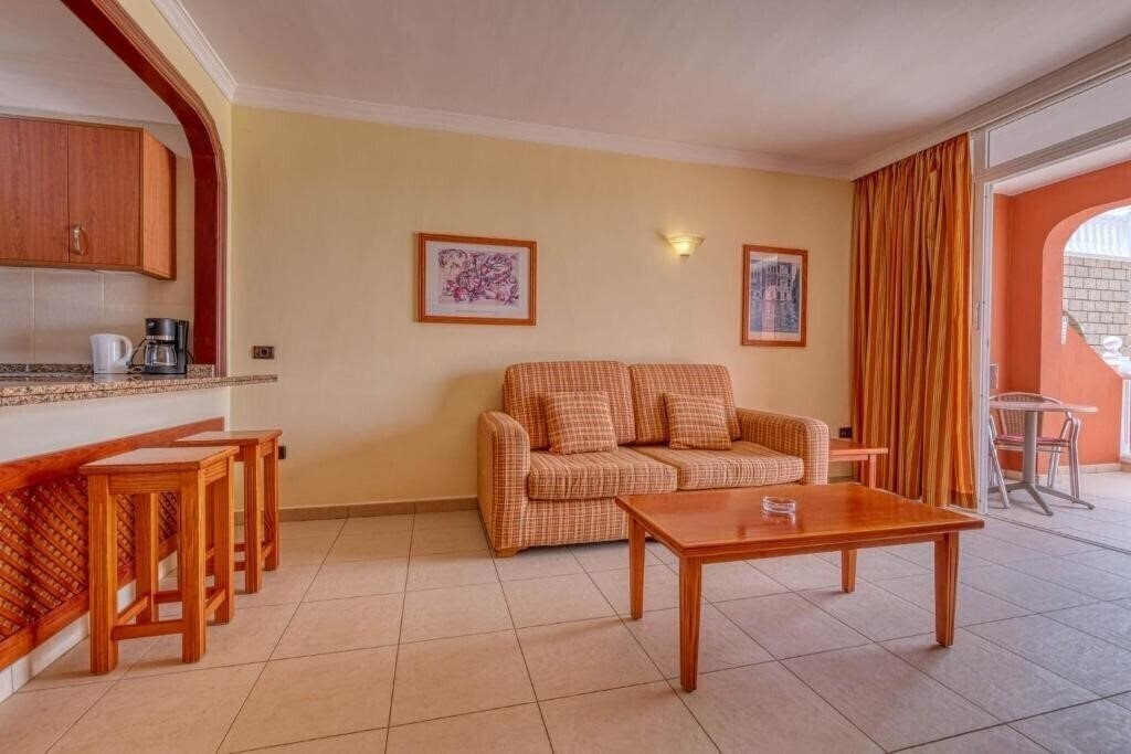 Картинка Apartamentos Callaomar 3*