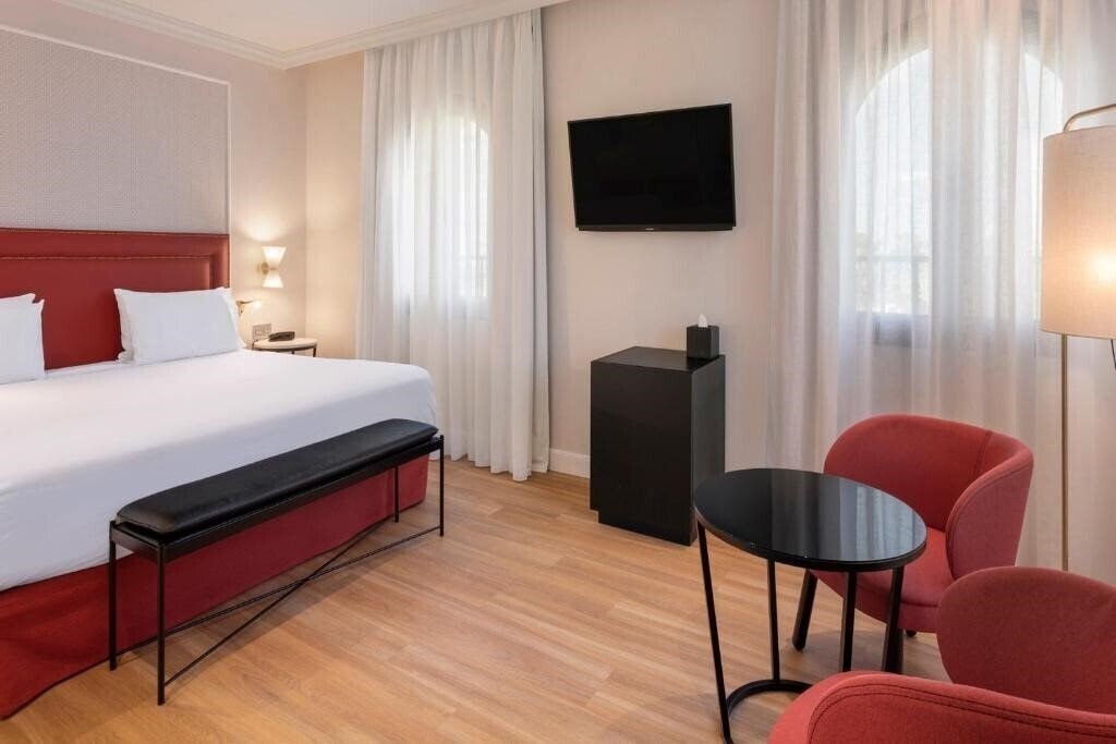 Отель Sevilla Macarena Hotel 4*