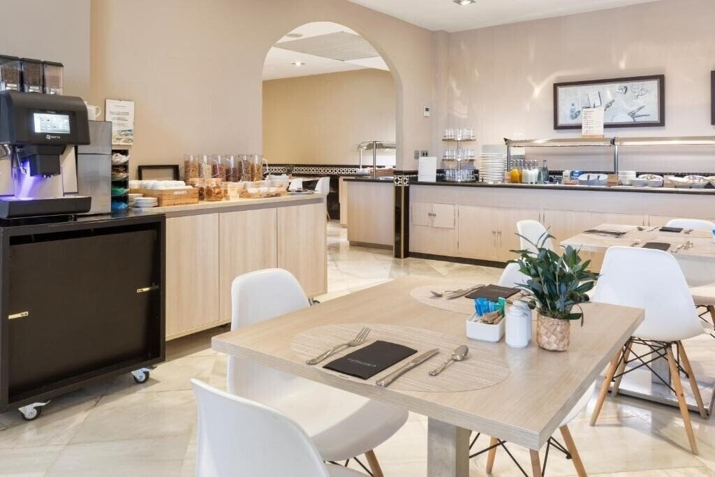 Изображение Hispalis 3*