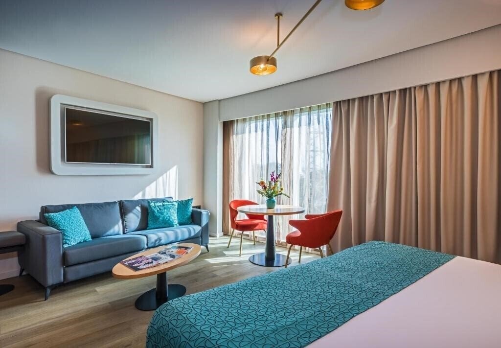 Фото Barcelo Renacimiento 5*