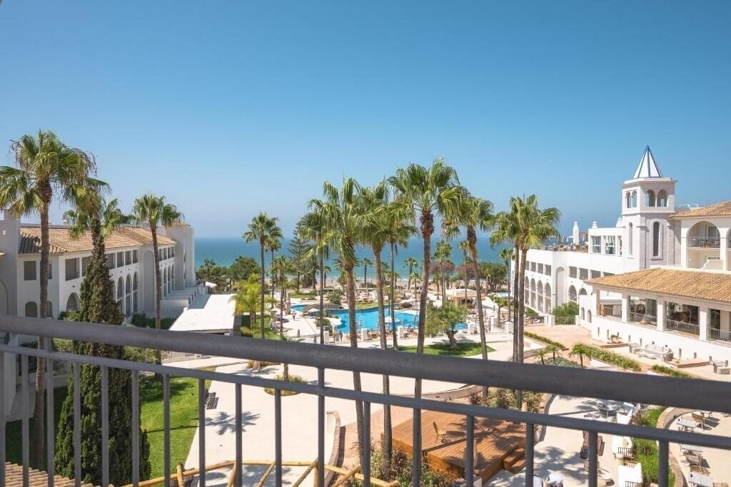 Фото Daia Slow Beach Hotel Conil (Adults Only 16+) 5*